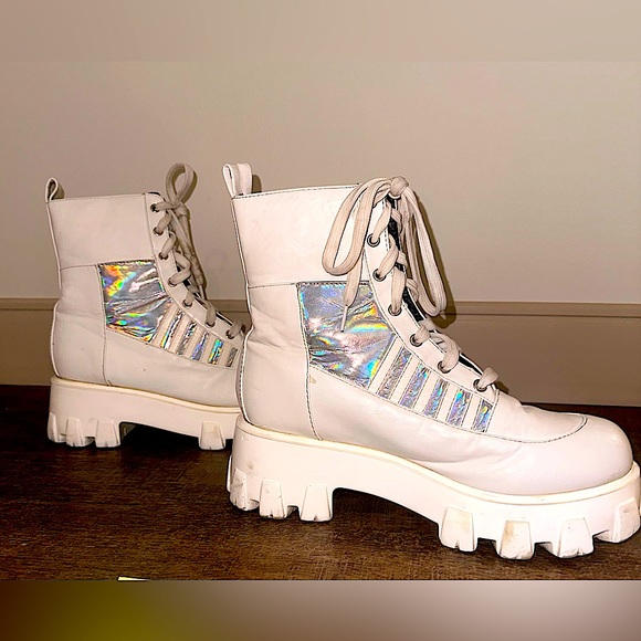 IHeartRaves Euphoria Magic Holo Combat Boots - White, Size 8 - Picture 2 of 5